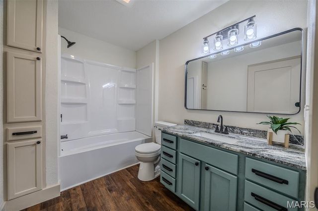 804 E Main Street, Richland, MO 65556