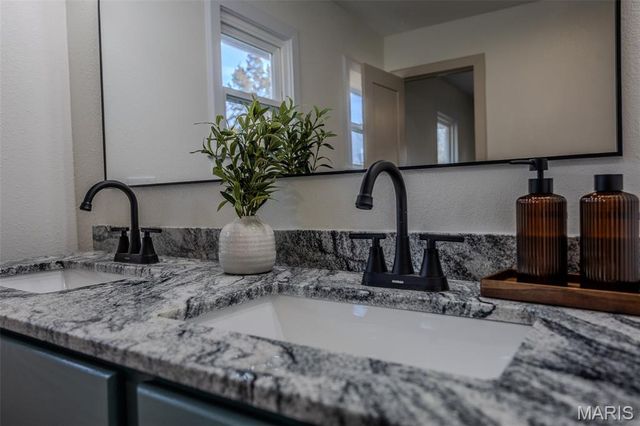 804 E Main Street, Richland, MO 65556