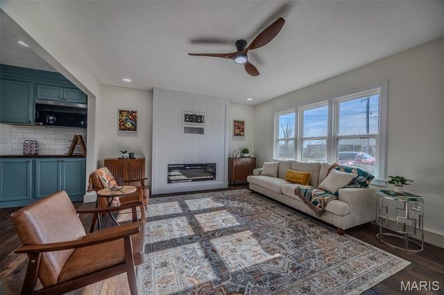 804 E Main Street, Richland, MO 65556