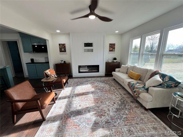 804 E Main Street, Richland, MO 65556