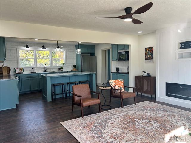 804 E Main Street, Richland, MO 65556