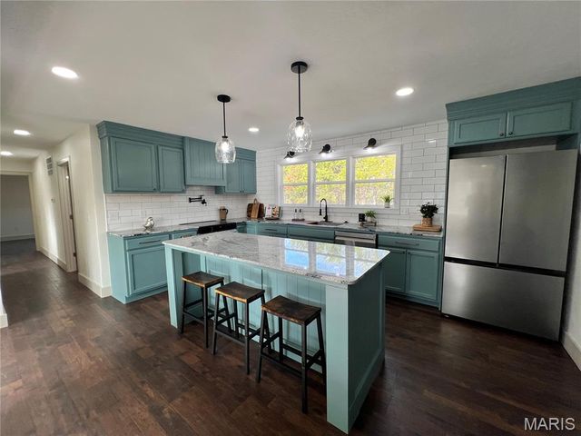 804 E Main Street, Richland, MO 65556