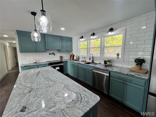 804 E Main Street, Richland, MO 65556