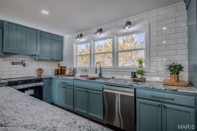 804 E Main Street, Richland, MO 65556