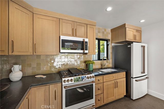 1700 Port Ashley, Newport Beach, CA 92660