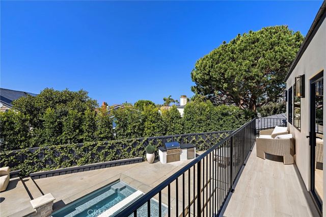 1700 Port Ashley, Newport Beach, CA 92660