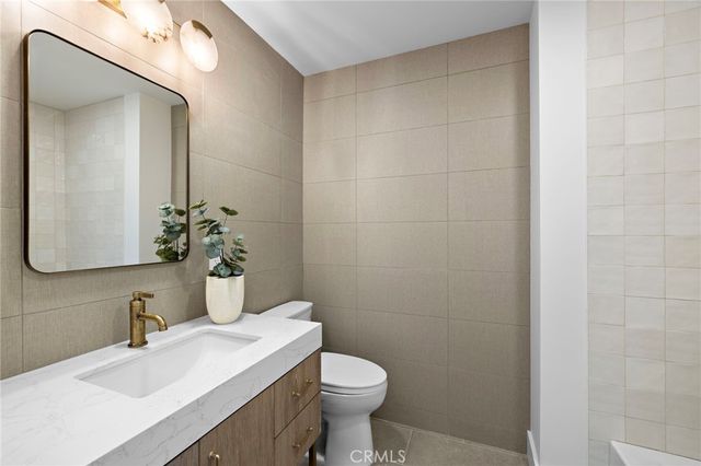 1700 Port Ashley, Newport Beach, CA 92660