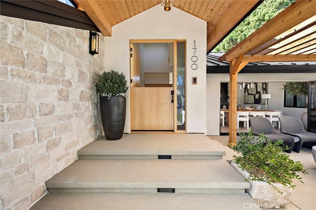 1700 Port Ashley, Newport Beach, CA 92660