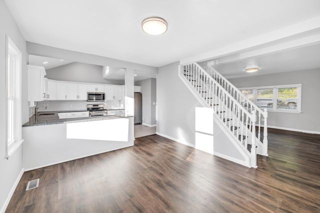 911 LIBERTY AVE, North Bergen, NJ 07047