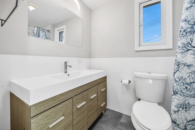 911 LIBERTY AVE, North Bergen, NJ 07047