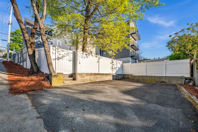 911 LIBERTY AVE, North Bergen, NJ 07047