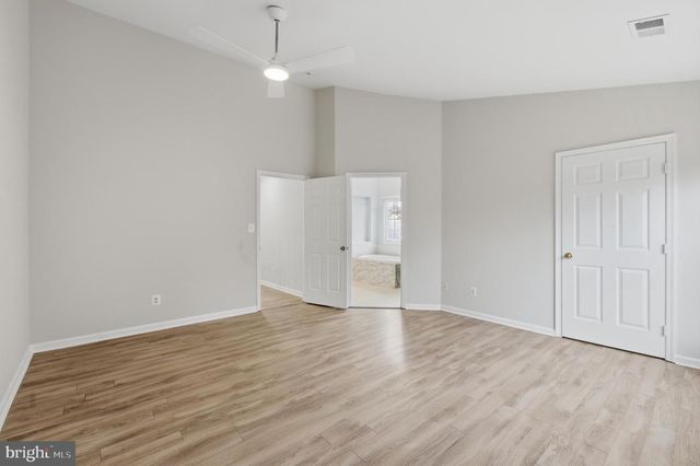 13217 KINNICUTT DR, Woodbridge, VA 22192