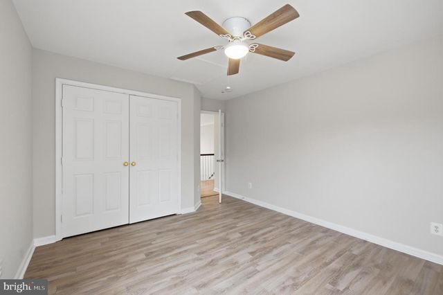 13217 KINNICUTT DR, Woodbridge, VA 22192