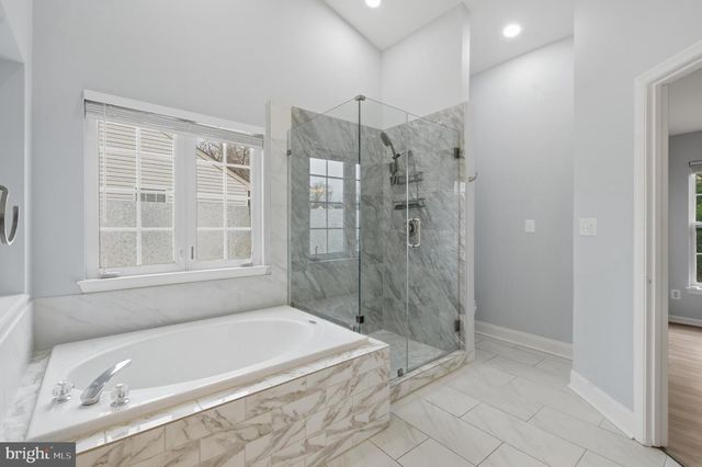 13217 KINNICUTT DR, Woodbridge, VA 22192