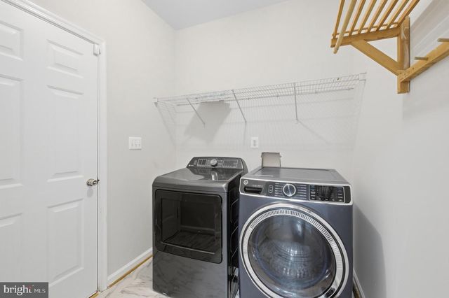 13217 KINNICUTT DR, Woodbridge, VA 22192