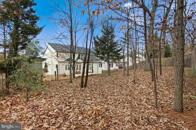 13217 KINNICUTT DR, Woodbridge, VA 22192