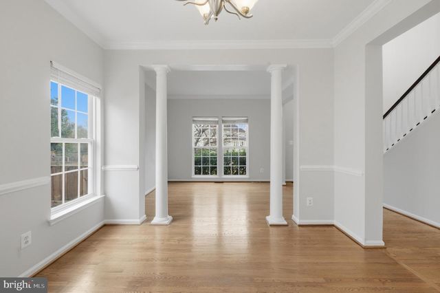 13217 KINNICUTT DR, Woodbridge, VA 22192