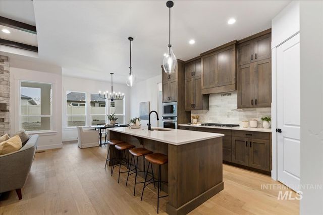 7614 Brown Way, Eagle, ID 83629
