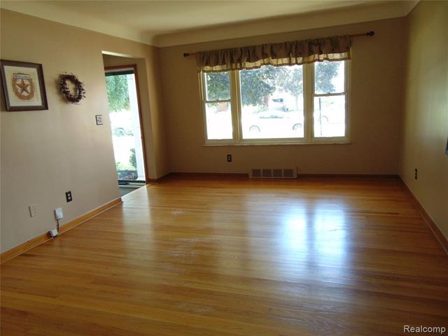 12237 Champaign Avenue, Warren, MI 48089