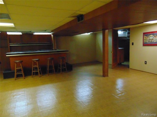 12237 Champaign Avenue, Warren, MI 48089