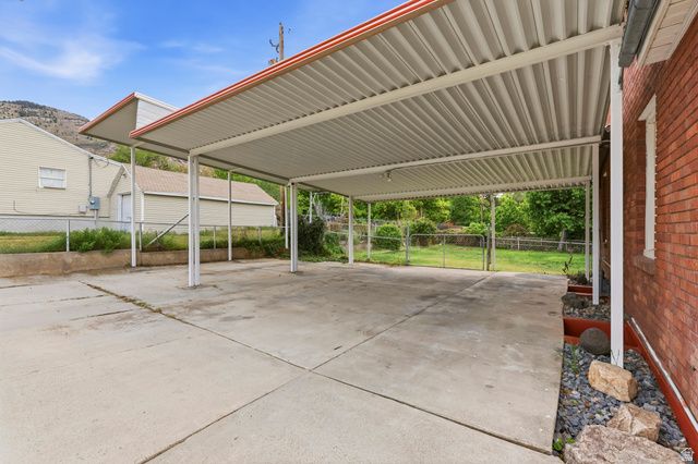 1365 E 21 ST, Ogden, UT 84403
