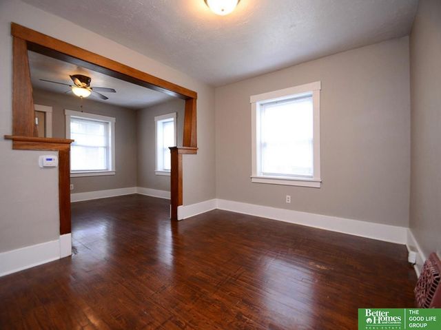 3155 jackson Street, Omaha, NE 68105