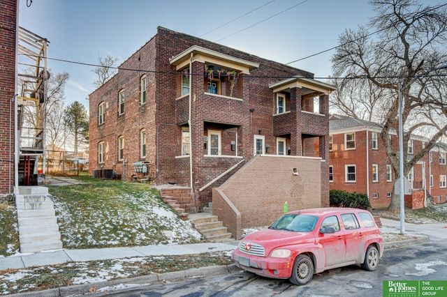 3155 jackson Street, Omaha, NE 68105