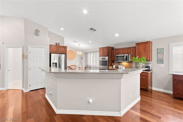 8156 Waltons Mill Court, Las Vegas, NV 89131