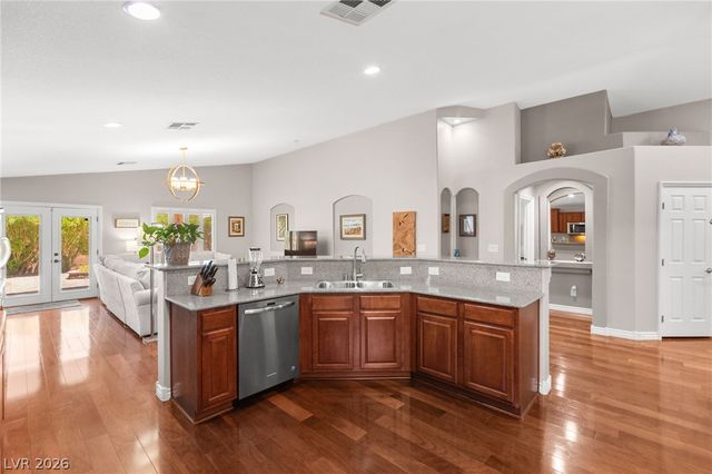 8156 Waltons Mill Court, Las Vegas, NV 89131
