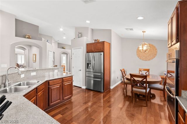 8156 Waltons Mill Court, Las Vegas, NV 89131