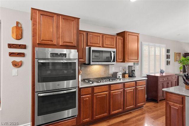 8156 Waltons Mill Court, Las Vegas, NV 89131