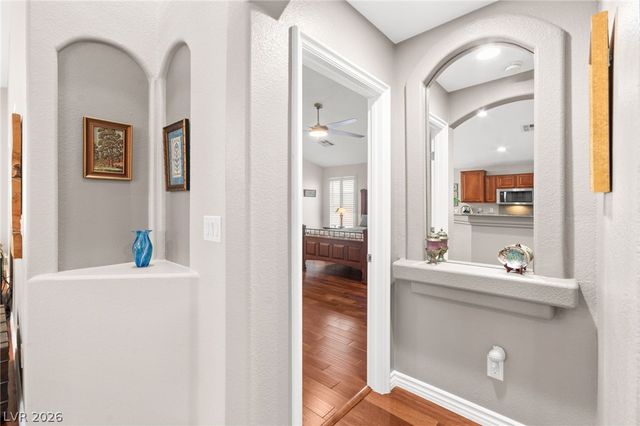8156 Waltons Mill Court, Las Vegas, NV 89131