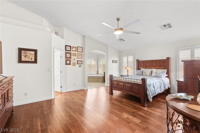 8156 Waltons Mill Court, Las Vegas, NV 89131
