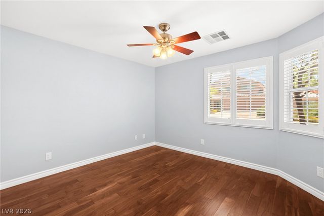 8156 Waltons Mill Court, Las Vegas, NV 89131