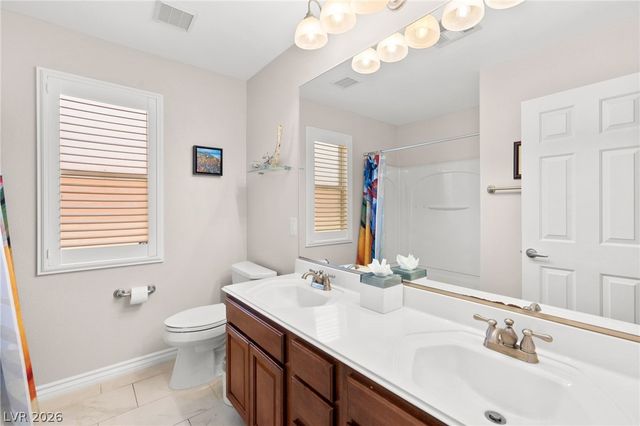 8156 Waltons Mill Court, Las Vegas, NV 89131