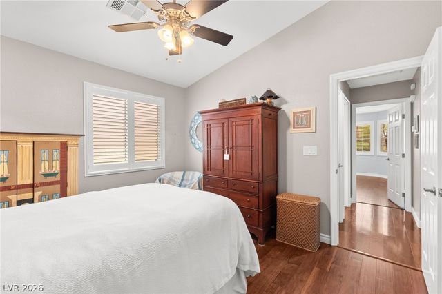 8156 Waltons Mill Court, Las Vegas, NV 89131