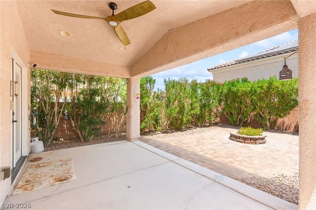 8156 Waltons Mill Court, Las Vegas, NV 89131