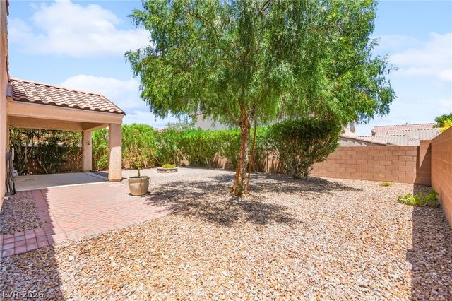 8156 Waltons Mill Court, Las Vegas, NV 89131