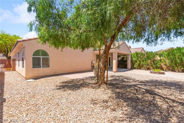 8156 Waltons Mill Court, Las Vegas, NV 89131