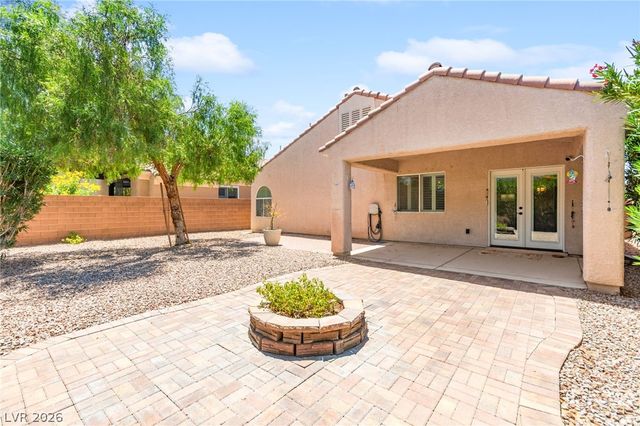 8156 Waltons Mill Court, Las Vegas, NV 89131