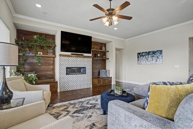 7004 E 124th Place S, Bixby, OK 74008