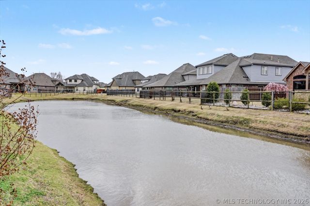 7004 E 124th Place S, Bixby, OK 74008