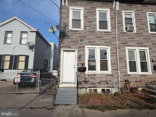 726 GENESEE ST, Trenton, NJ 08611