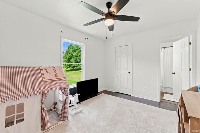 11975 W State Road 120 Road, Middlebury, IN 46540