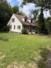 1025 Mahtomedi Avenue, Mahtomedi, MN 55115