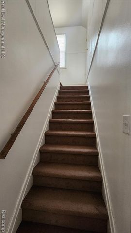 49 E Fairmount Avenue, Pontiac, MI 48340