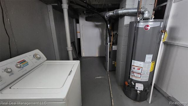 49 E Fairmount Avenue, Pontiac, MI 48340