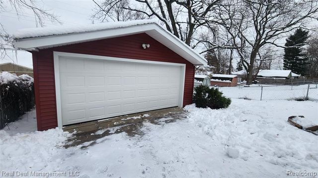 49 E Fairmount Avenue, Pontiac, MI 48340