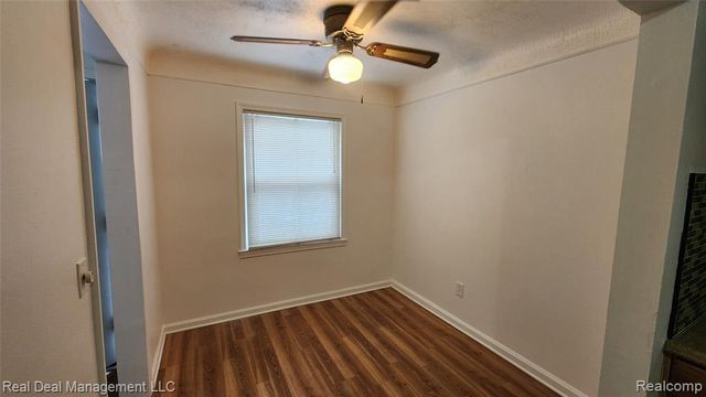 49 E Fairmount Avenue, Pontiac, MI 48340