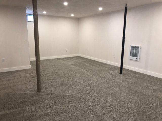 127 Old Millville Rd, Uxbridge, MA 01569